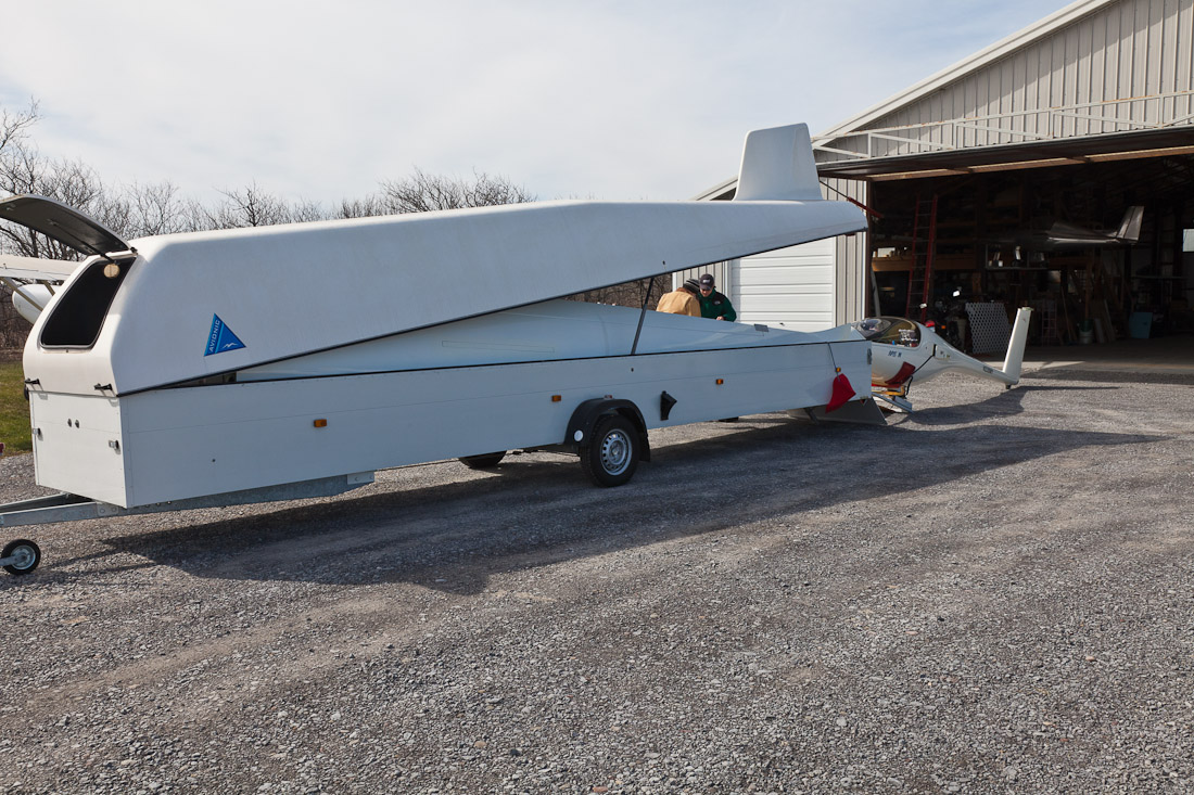 Avion trailer