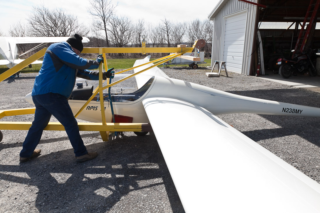 Lifting glider into shuttle w/ cradle